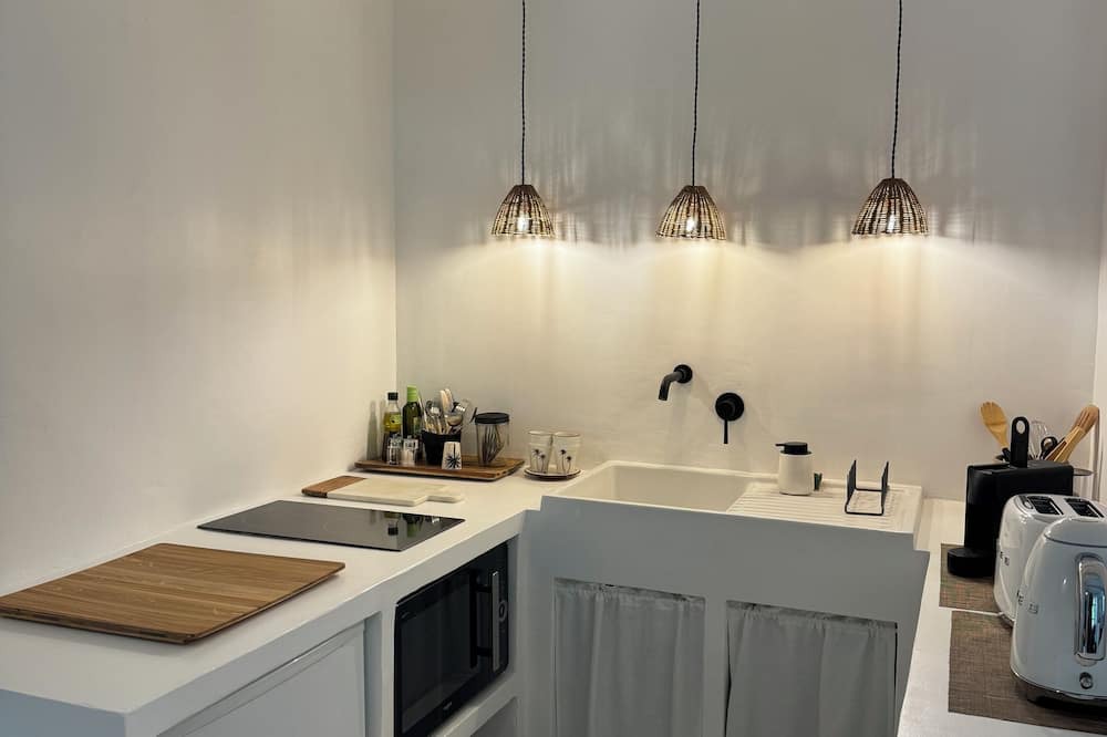 Labaume Condo | Suite Olivier - Superb gîte in the heart of an 18th-century sheepfold a stone's throw from Uzès