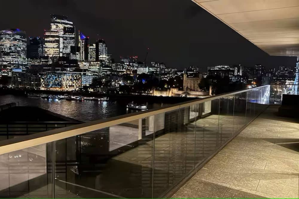 Riverside Apartment | Large Nice Direct Views Tower Bridge Sleeps 8