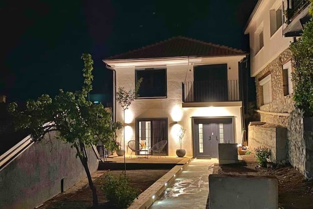 Ohrid Villa | Lake View & Garden 🍀 Old Town Hidden Gem