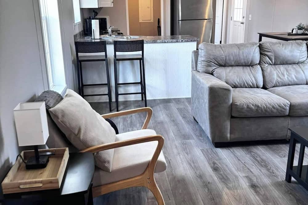 Warren House | Welcoming Warren Home for 4!
