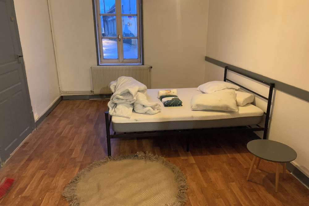Louhans Apartment | Complete 2-bedroom apartment