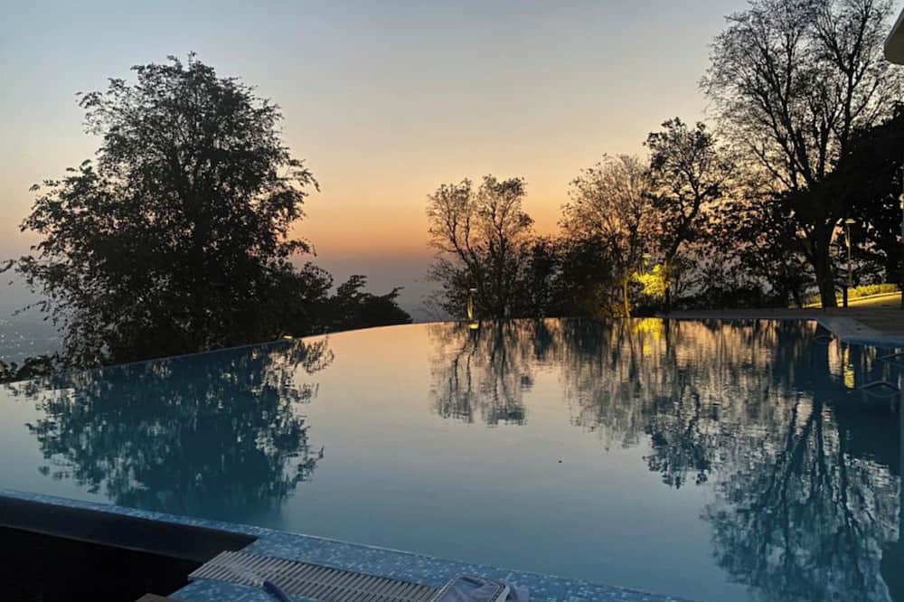 Haridwar Villa | A majestic and luxurious villa overlooking the Ganges