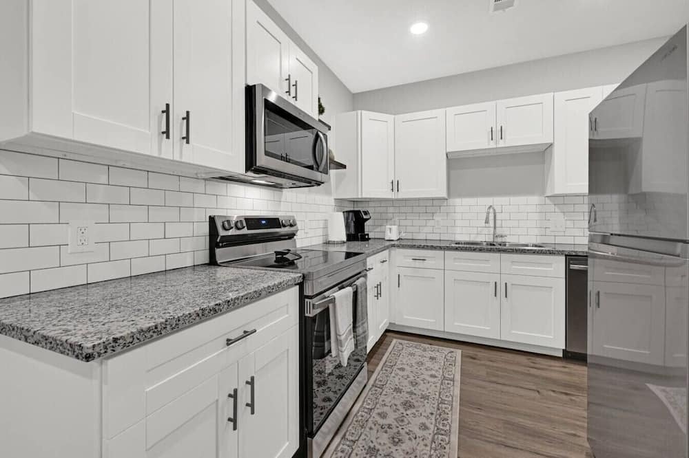 Barker House | Modern, Newly Built 2 Bed, 2 Bathroom, WD Home!