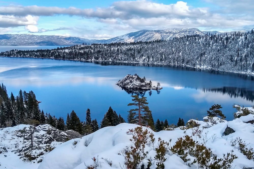 Tahoe Paradise Cabin | Charming Cherokee Cabin – Secluded Stay for 6 Just 10 Minutes to Tahoe!