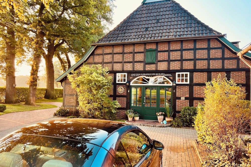 Grossenkneten Apartment | Living in the country house 1858. Fully equipped with fast internet!