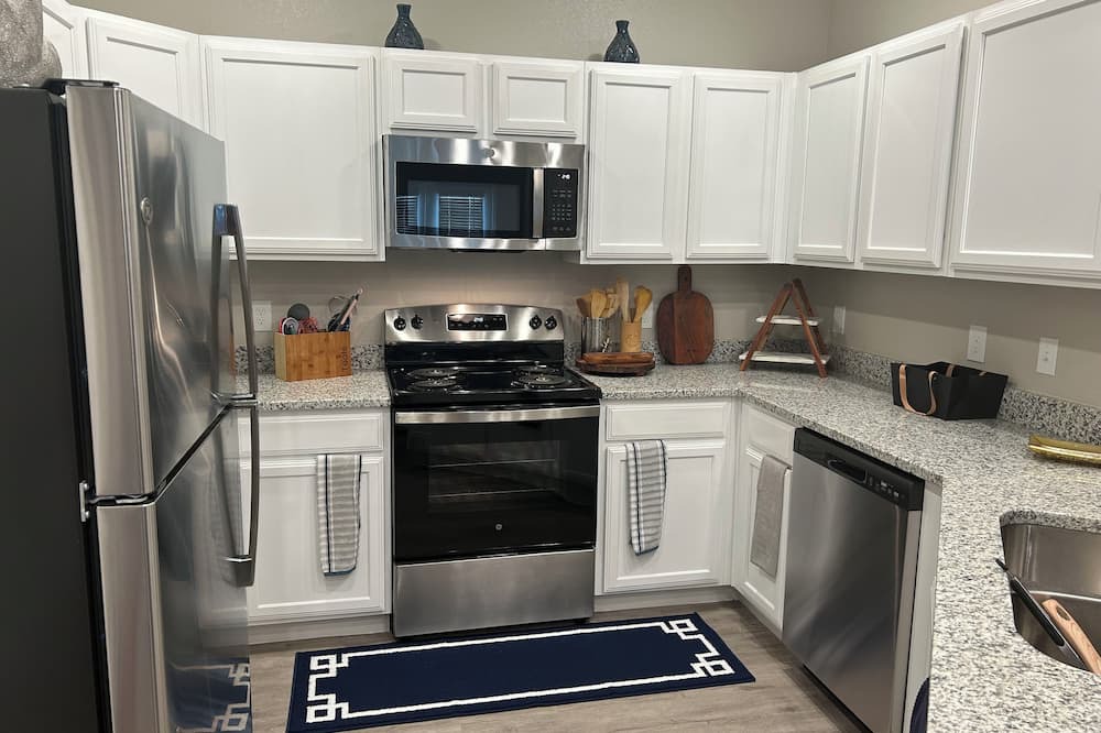 Melissa Apartment | Cozy 2-bedroom apartment in enchanting Melissa with WiFi and fitness room