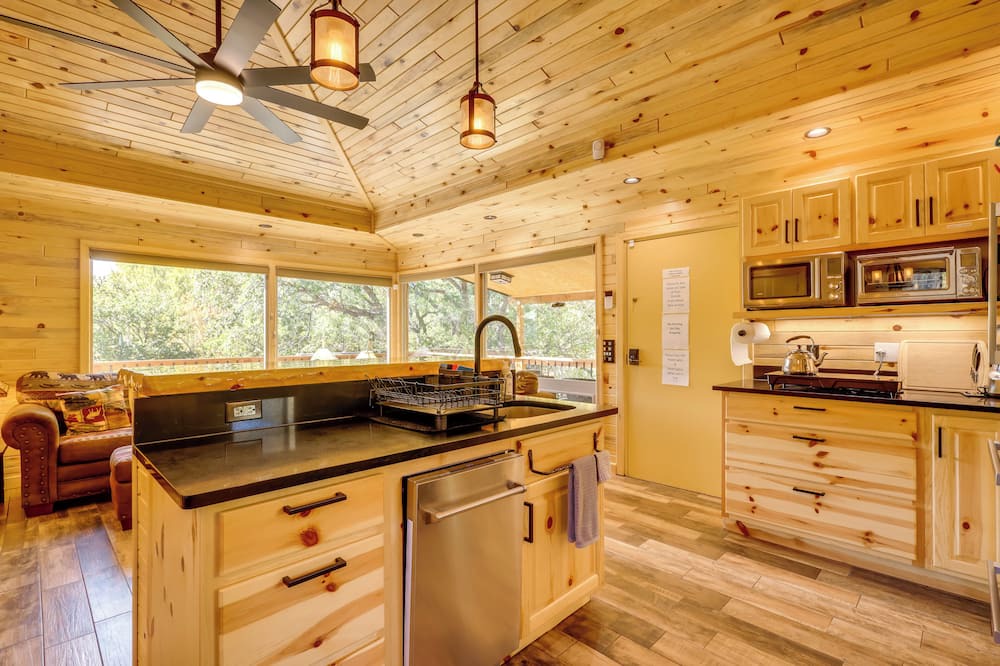 Canoncito Cabin | Pecos Riverfront Cabin: Fish & Unwind!