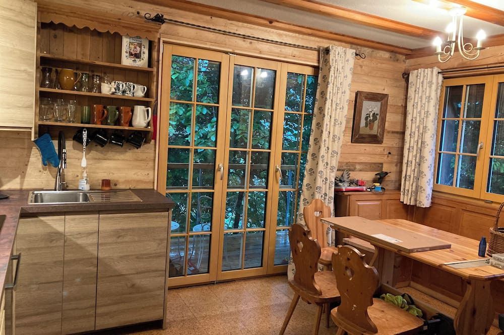 Engelberg Ski Chalet | Cosy Mountain Chalet Retreat,nPrivate ,unique ,forest location.nnn
