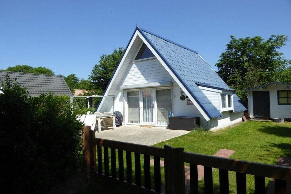 Groote Keeten Boat Rental | SP 4 Comfortable holiday residence