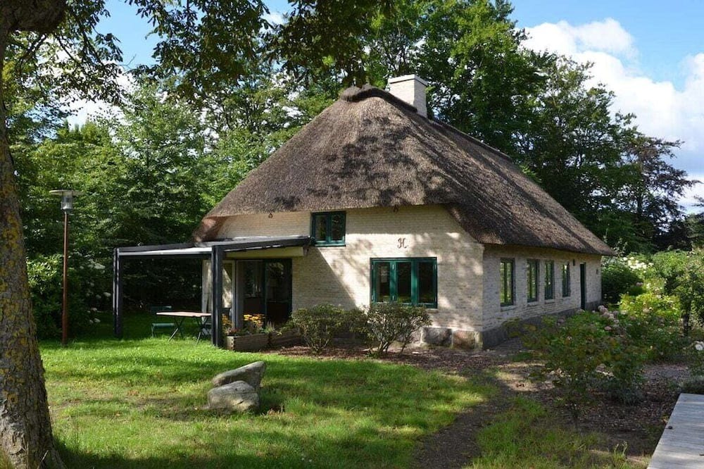 Juebek Boat Rental | Holsteinshof Comfortable holiday residence