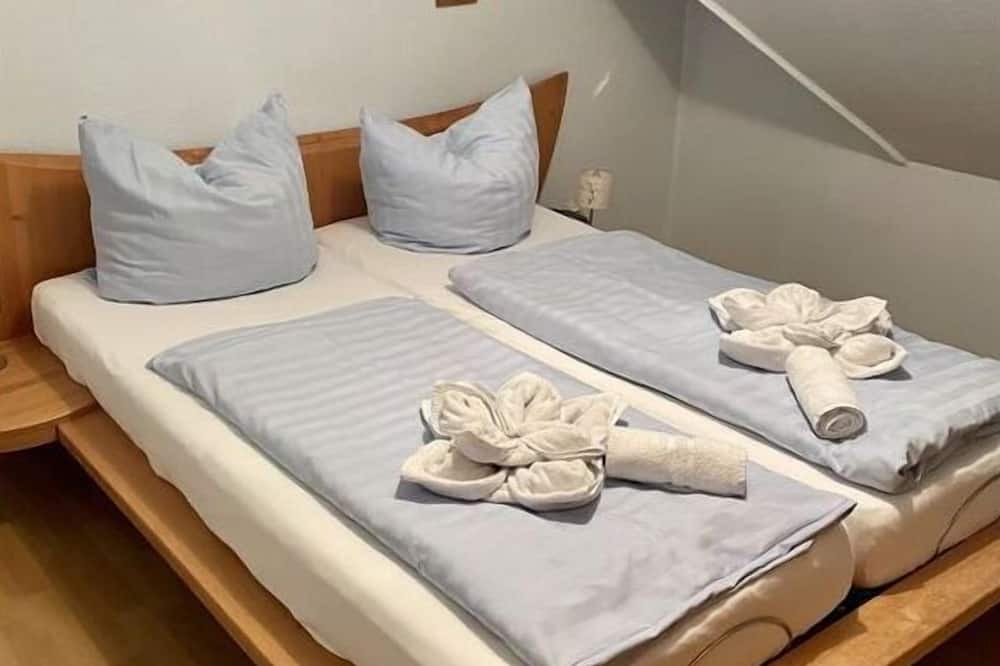 Norddeich Boat Rental | Linn Comfortable holiday residence