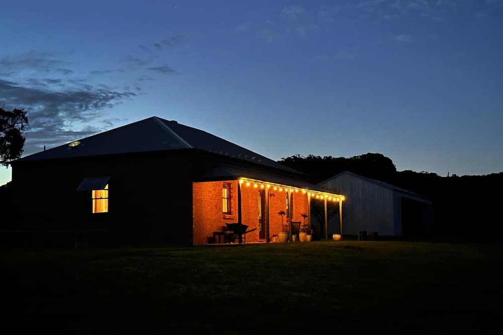 Botobolar Cottage | Farm stay in Mudgee at Brigadoon Farm 25 minutes to award winning wineries