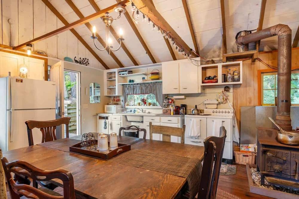 Big Pond Cabin | Lakefront Cabin Retreat with Kayaks & Fire Pit