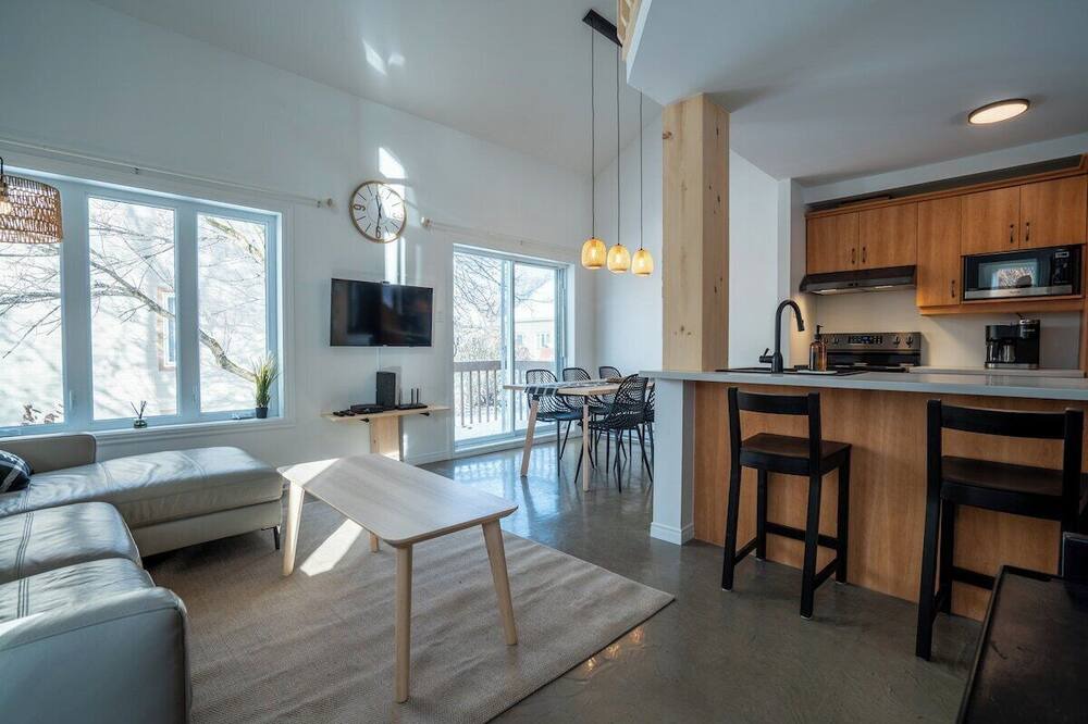 Beaupre Cottage | La Rossignol 1907 - Cottage for 6 people at 2 minutes from Mont-Sainte-Anne