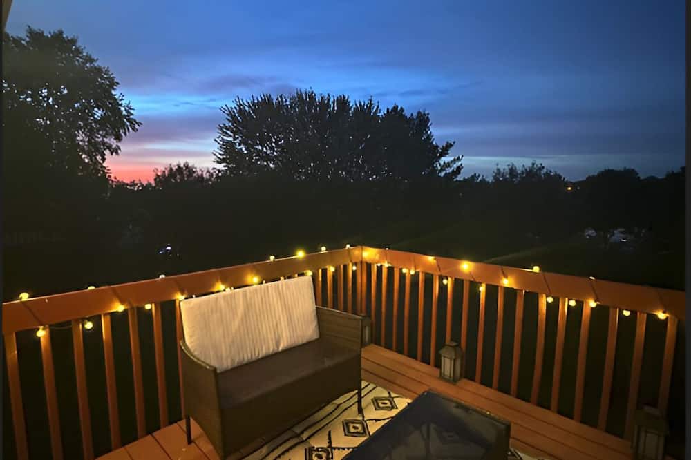 Coralville House | Quiet and convenient house close to UIHC