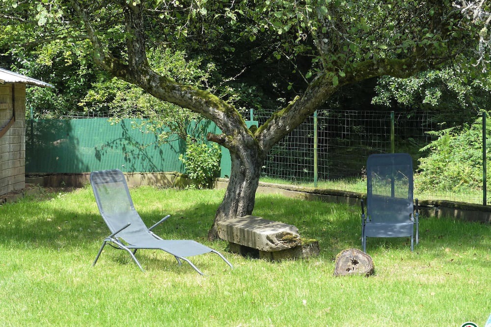 Champagney Cottage | Gite Champagney, 4 bedrooms, 10 persons
