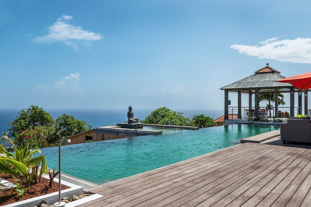 Oranjestad Villa | Villa L’Oasis: A luxurious Bali-style villa in St. Eustatius.