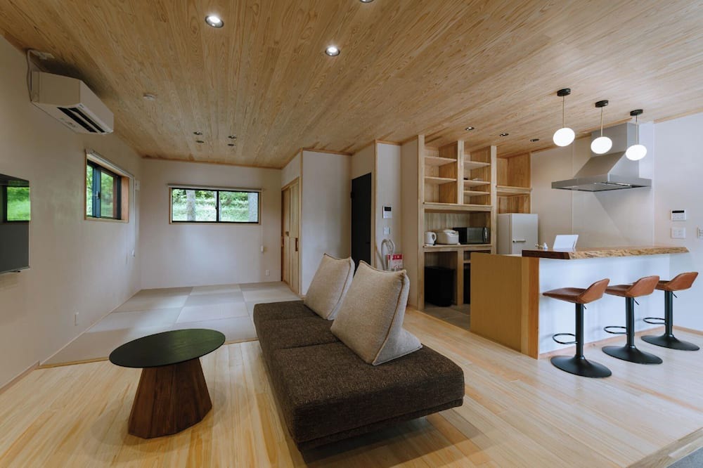 Minamiaso House | DAHARA S2 A newly built cottage with a panoramic /Asogun Kumamoto