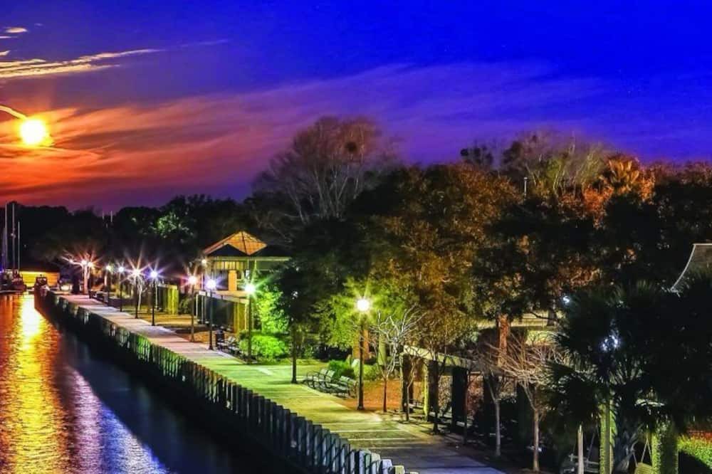 Yemassee Cottage | Tiny House nestled on private farm. Just 1 mile off of I-95!