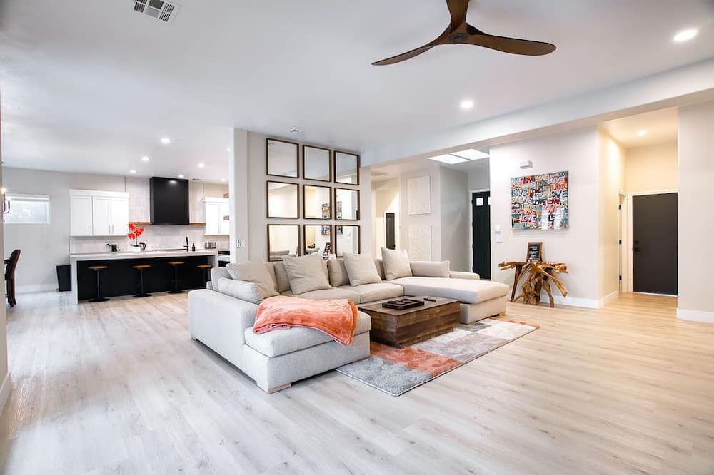 Silverado Ranch Villa | Lux CLOSE TO STRIP! Hot Tub/ Heated Pool/ Game RM!