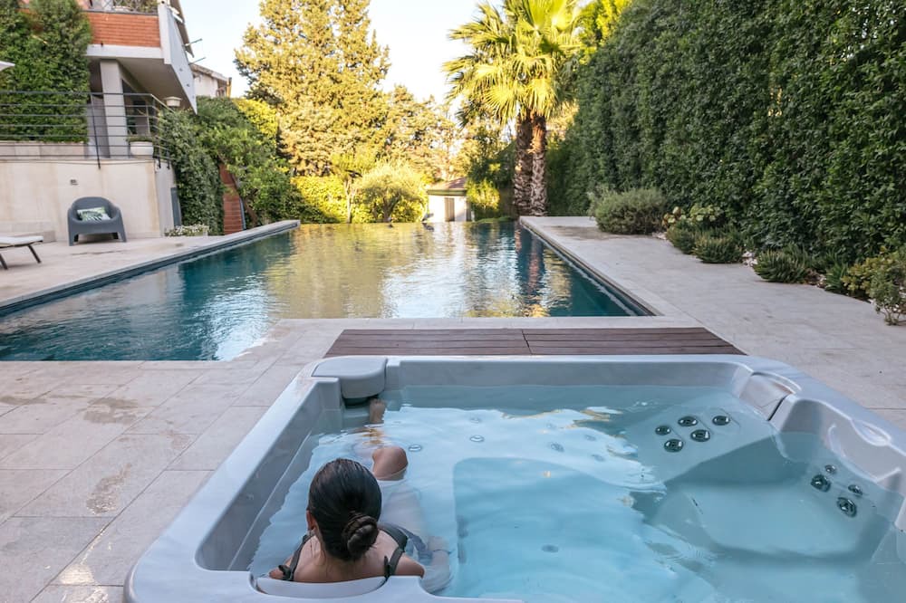 Pedara Villa | Villa Mamma Iganto - Elegant, private pool, garden, large outdoor spaces