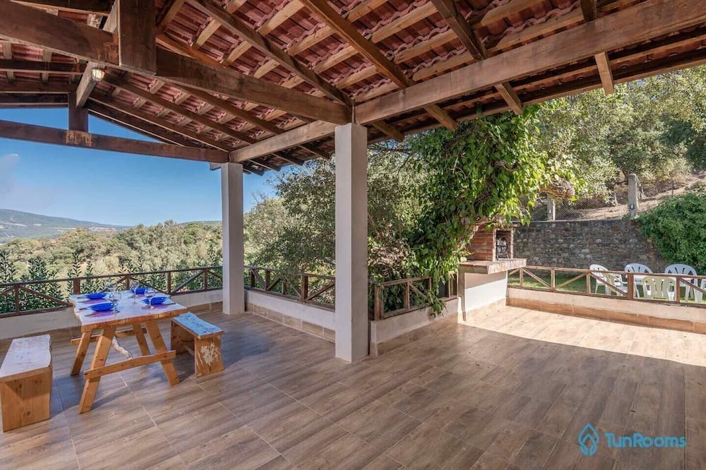 ‘Ayn ad Darahim Villa | Espace Généreux : Profitez de Pièces Lumineuses et Aérées