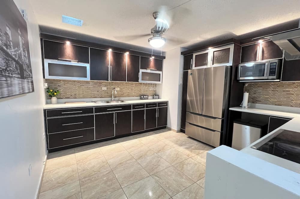 Rio Piedras House | Charming 3-bedroom house, pool and 5 min from SJU airport.