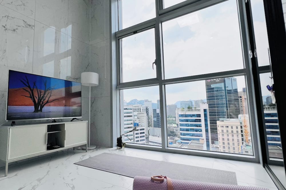 Hoehyeon-dong Apartment | Dojagi House: Explore & Retreat in Central Seoul