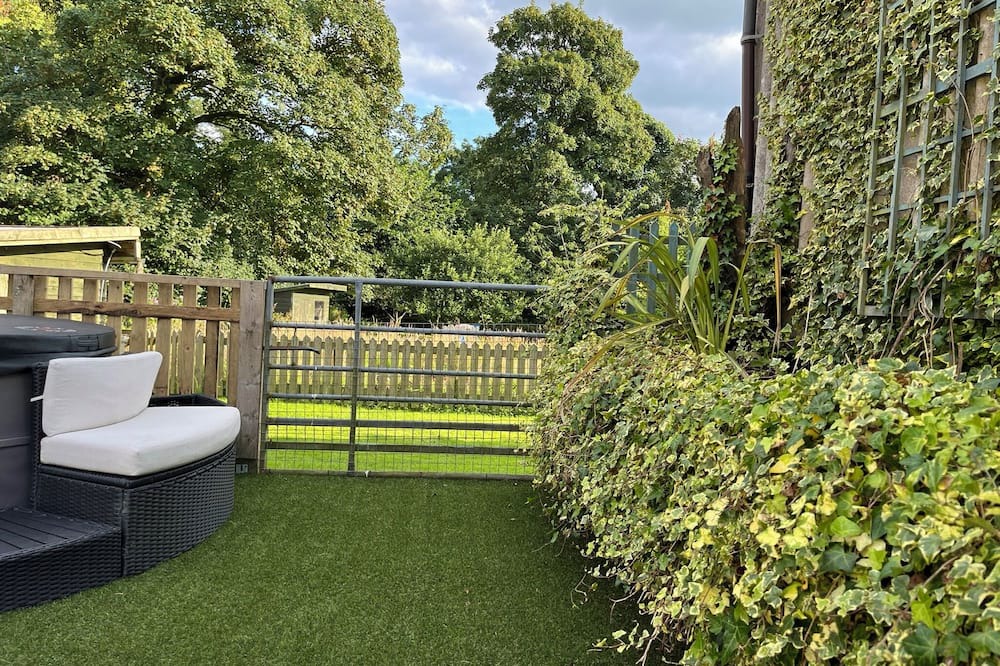Blackburn House | Escape to Hare Meadow Lodge, a 5-bed lodge in the Ribble Valley.