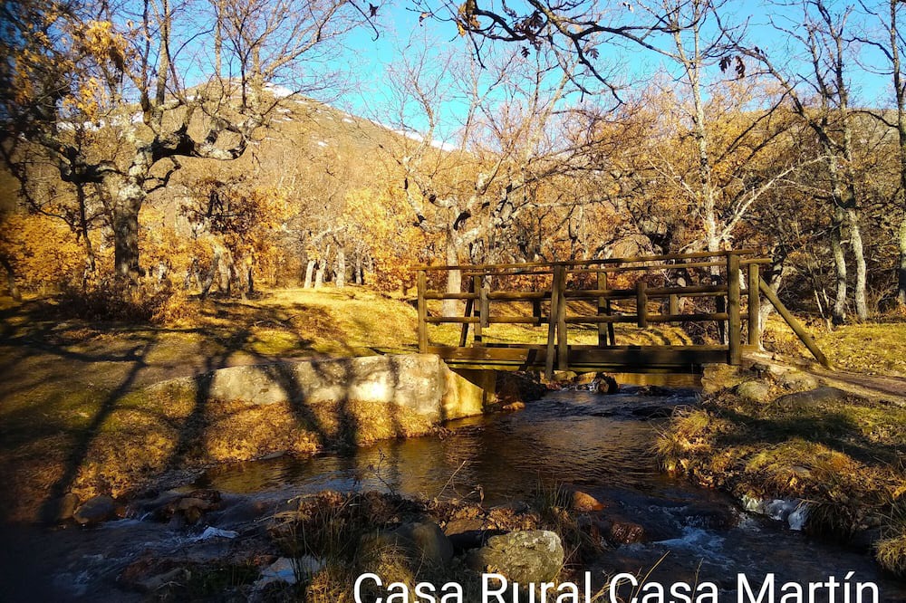 Cueva de Agreda House | Country Home 'Casa Martín' with Mountain View