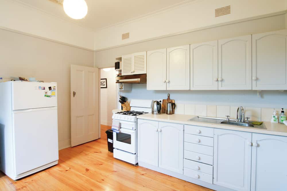 Warrnambool House | Goose Gully - Central Warrnambool Home