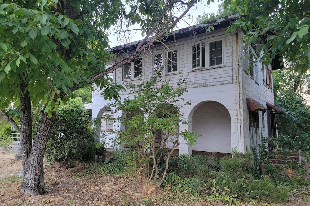 Honcut Other | Charming 3-bedroom farmhouse with WiFi and AC in Palermo