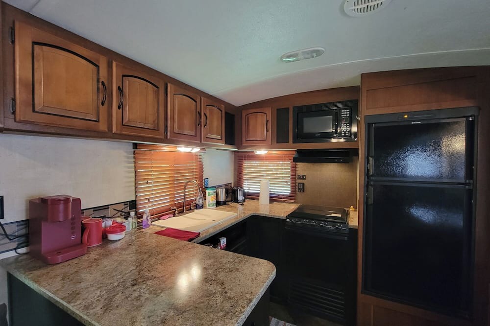 Hollywood House | Cozy RV in Hollywood, MD centered between Solomons Island and Leonardtown, MD