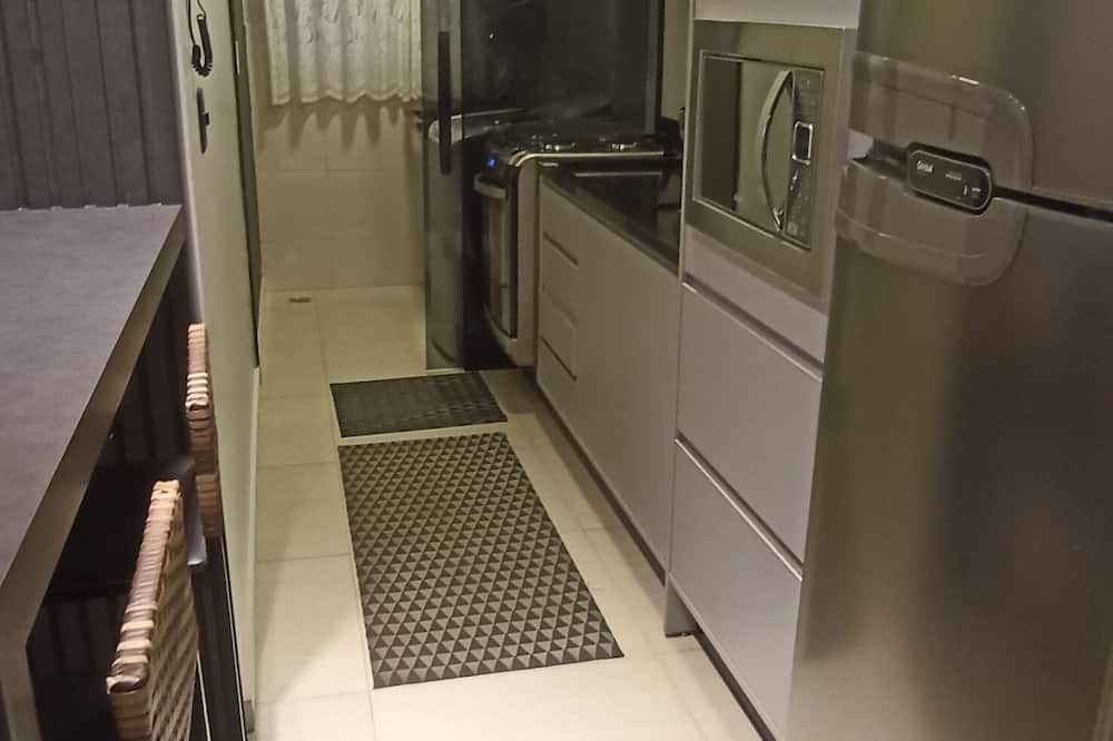 Costa e Silva Apartment | Cozy apartment for 5 guests