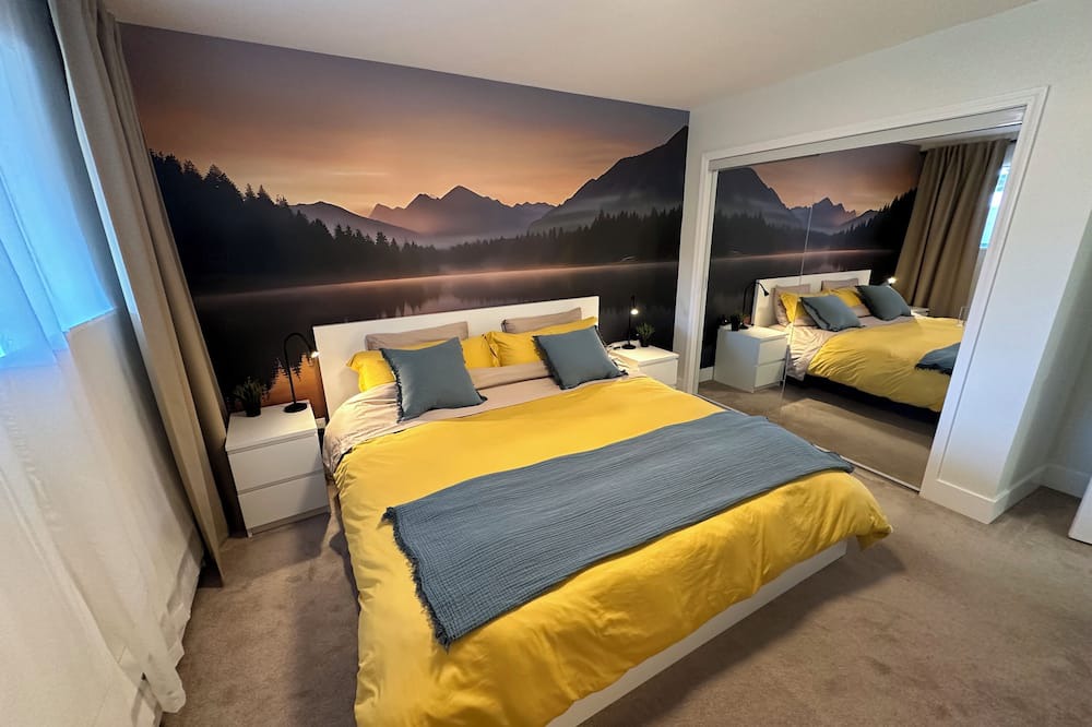 Ladysmith Apartment | Cozy 2BR Apt with WiFi, sleeps 6; Walk to Trails & Beach in Charming Ladysmith