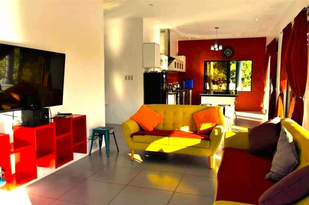 Dauin Villa | overlooking villa with breathtaking sunrises a modern kitchen big swimming pool