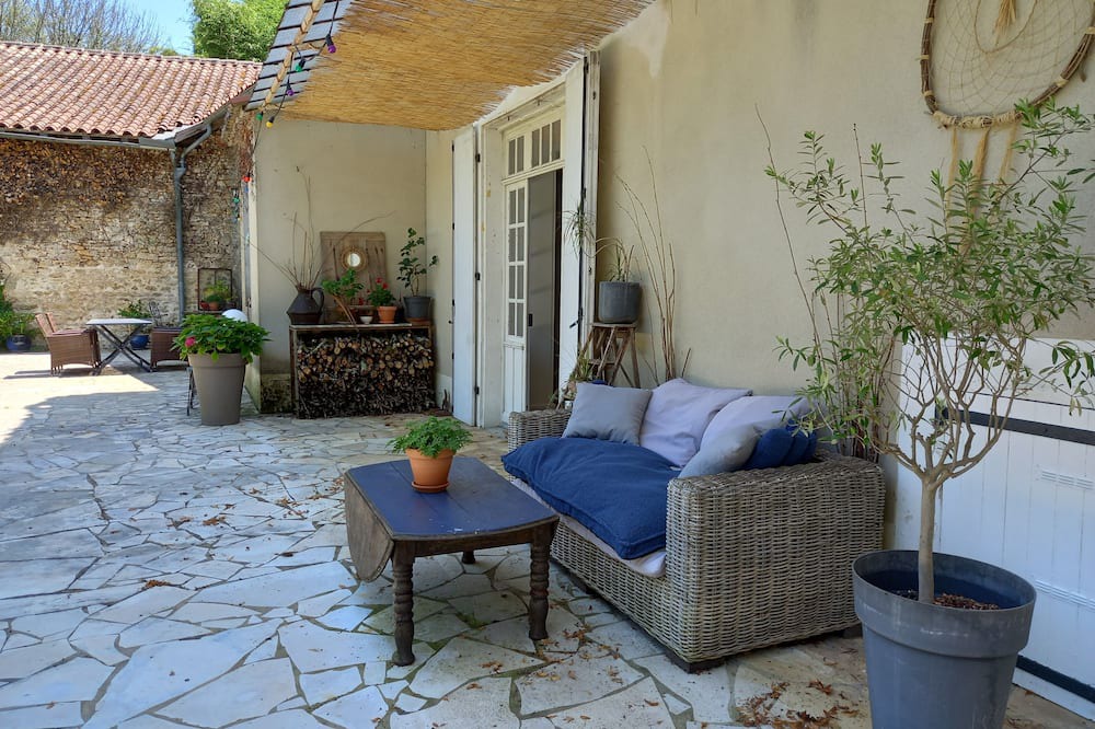 Saint-Claud Bed & Breakfast | Chambre D'hôtes à Saint-claud, Idéale Pour Vous Ressourcer !