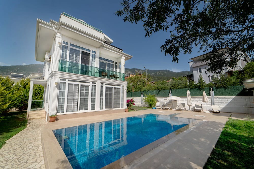 Oludeniz Villa | Villa w Private Pool, Garden 10 min to Oludeniz