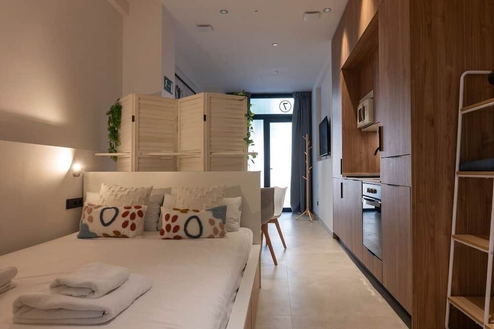 Montolivet Apartment | Loft in the Heart of Valencia