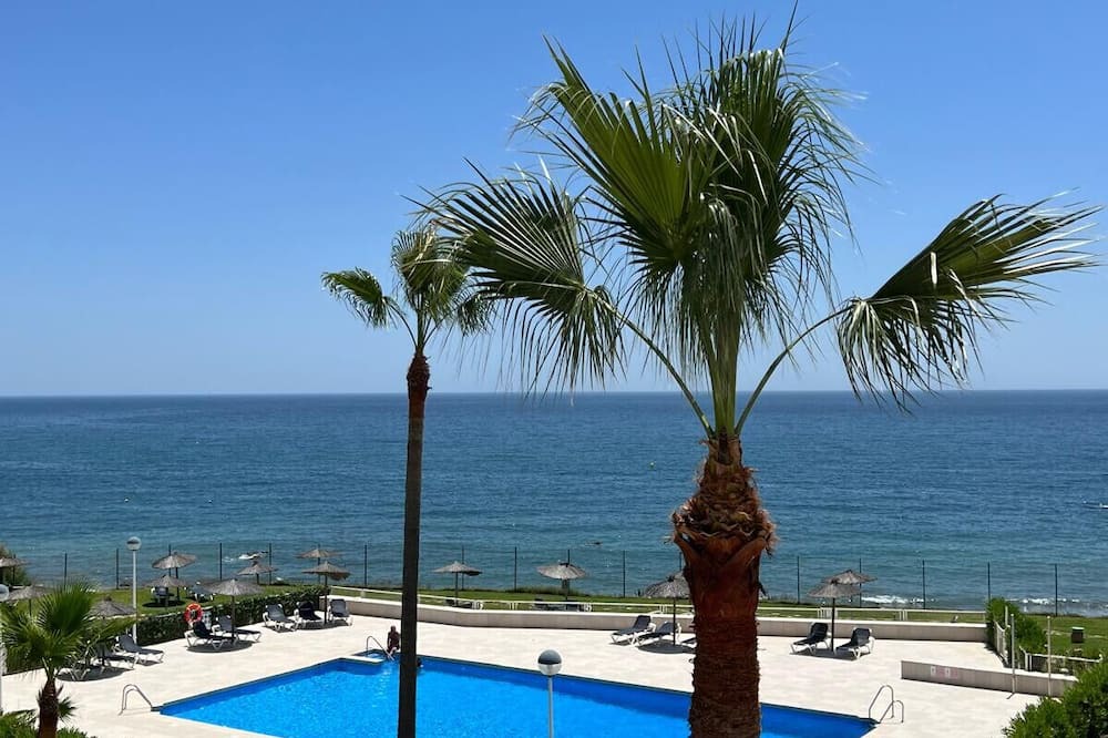 Casares del Mar House | Beach Penthouse Casares Costa, Estepona