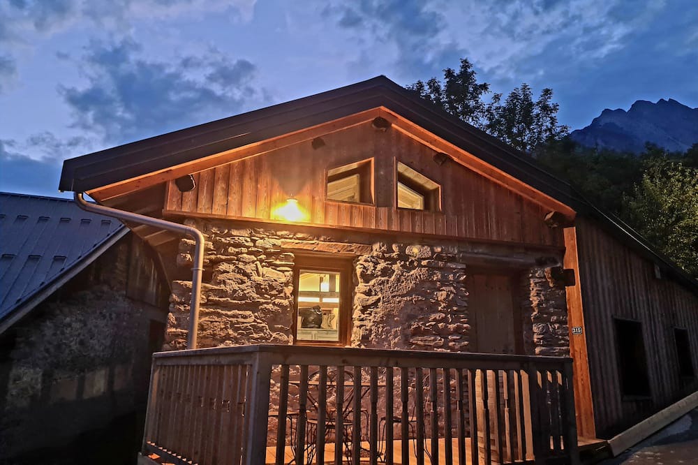 Saint-Martin-de-la-Porte Ski Chalet | Chalet Amore Savoie Maurienne