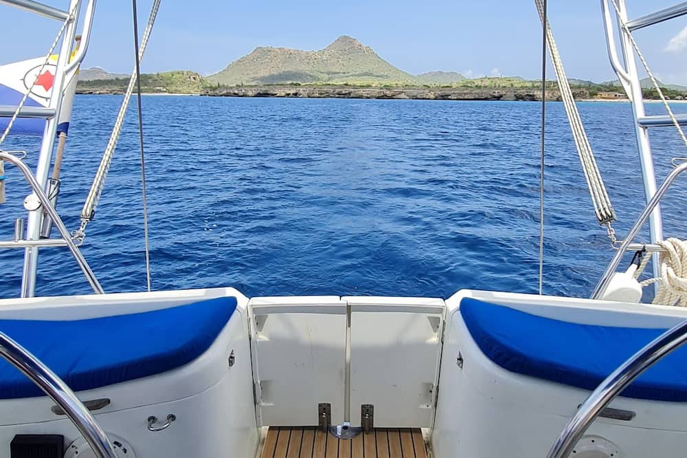 Kralendijk Boat Rental | Stay on Sail! Live-aboard on Bonaire Unique way of Staying on the Island