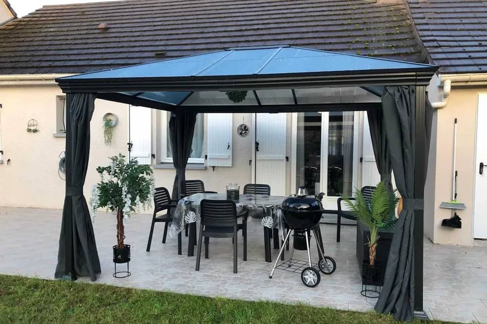 Meaux House | Homerez - Charming house with garden near Meaux
