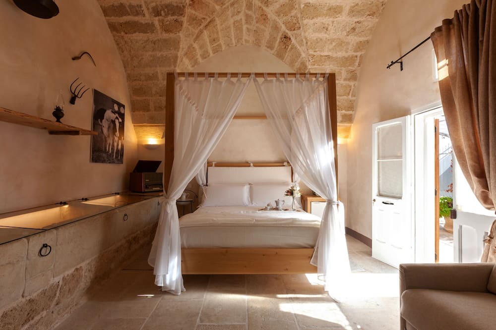 Calimera Villa | Masseria Misocampo With Garden And Pool