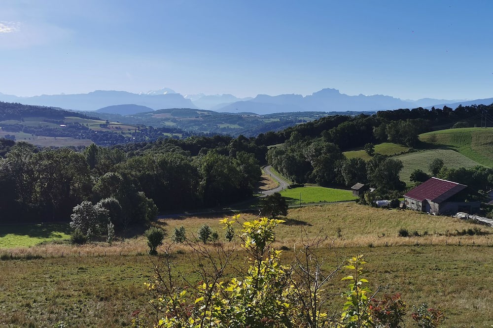 Clermont House | House with splendid views of Mont Blanc and the Alps