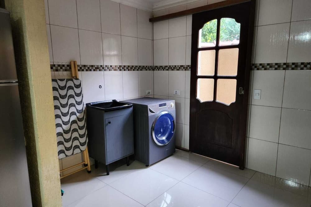 Santa Felicidade House | Casa em Santa Felicidade o Melhor Bairro de Curitiba!