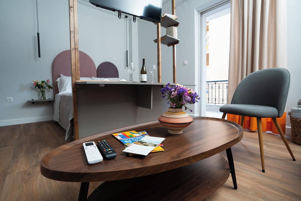 Tripoli Apartment | Modern & Sunny apartment with Garden View in the heart of the city center NYX 1