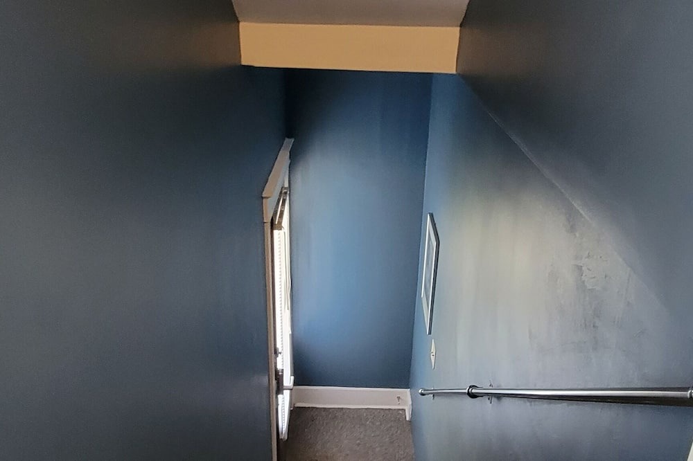 Owosso Apartment | Family friendly comfortable upstairs apartment
