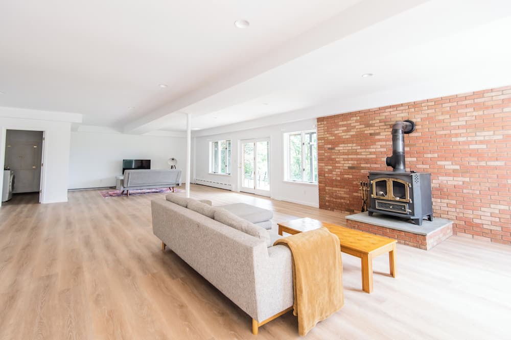 Claverack House | Camp Claverack- perfect for groups/events/photos