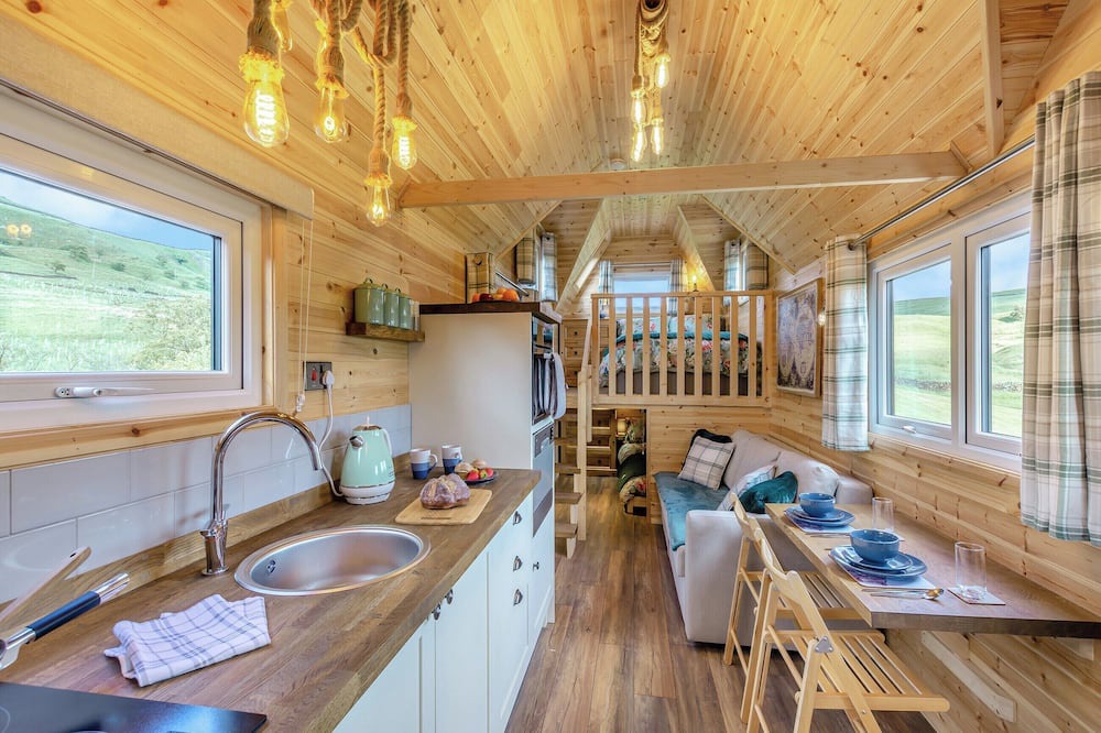 Colne Cottage | The Tiny House is set within acres of rolling countryside.